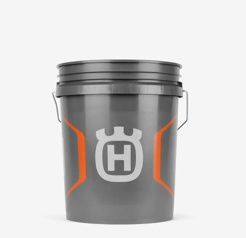 Husqvarna 5 Gallon Bucket 1