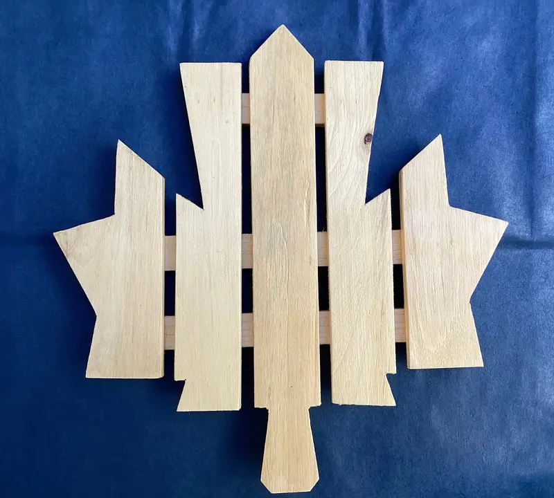 Wooden Maple Leaf Trivet By Hammer And Stitch 1
